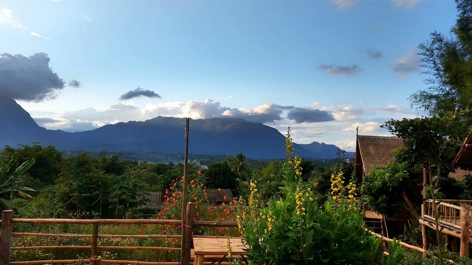 Baan Aingdoi Homestay, Chiang Dao Exteriér fotografie