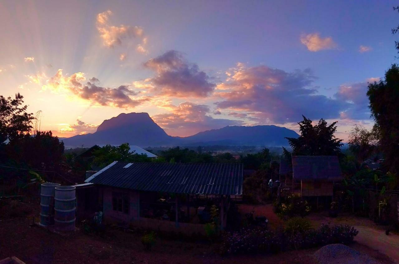 Baan Aingdoi Homestay, Chiang Dao Pokoj fotografie